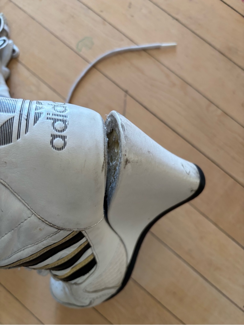 Adidas Originals Jeremy Scott Wings Wedge Boots size 9 AS IS - Picture 4 of 9